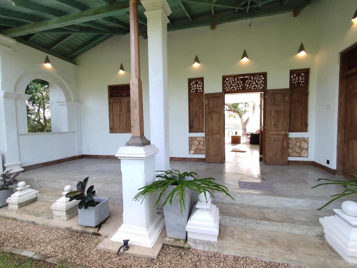 Villa Seven Faces-Luxury Escape,Stunning Views With Private Pool For A Couple Or Family! Galle Eksteriør billede