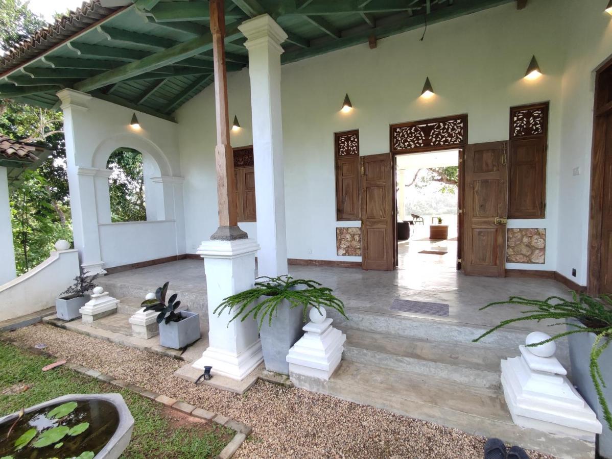 Villa Seven Faces-Luxury Escape,Stunning Views With Private Pool For A Couple Or Family! Galle Eksteriør billede