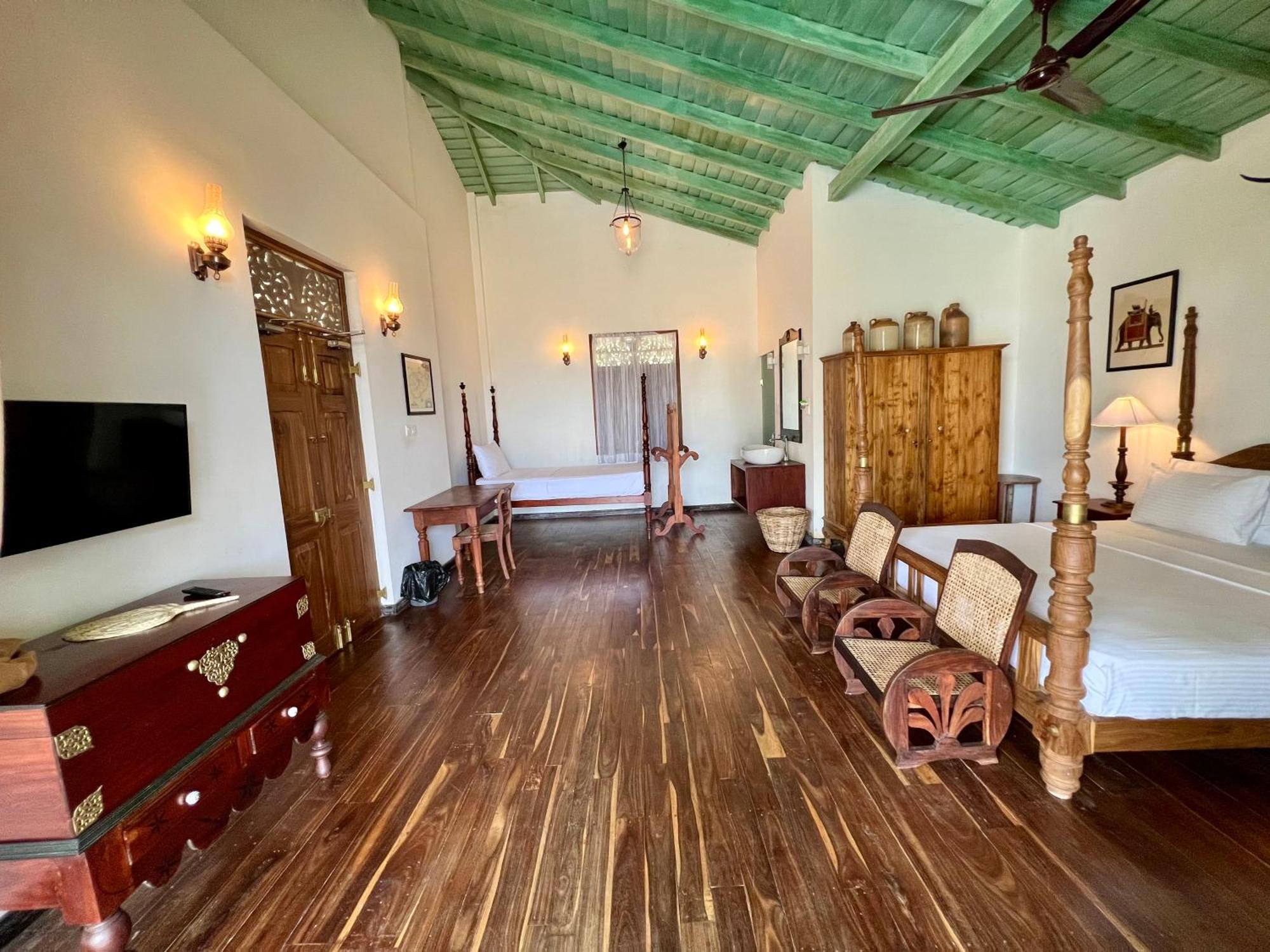 Villa Seven Faces-Luxury Escape,Stunning Views With Private Pool For A Couple Or Family! Galle Eksteriør billede